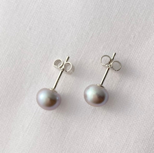 Silver Pearl Studs Medium