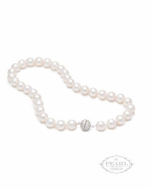 Big Pearl Necklace